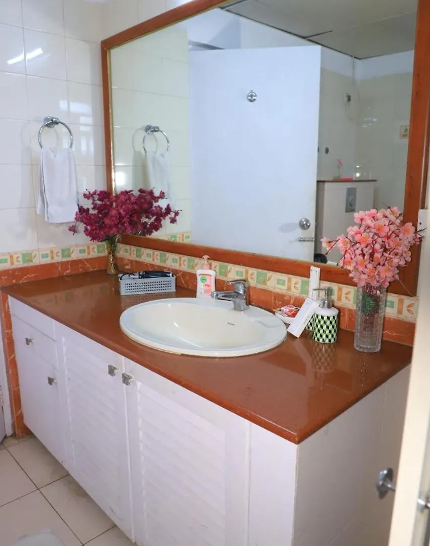 Habitación en casa particular Fortune Home,Mg Road,Essel Tower Gurgaon India